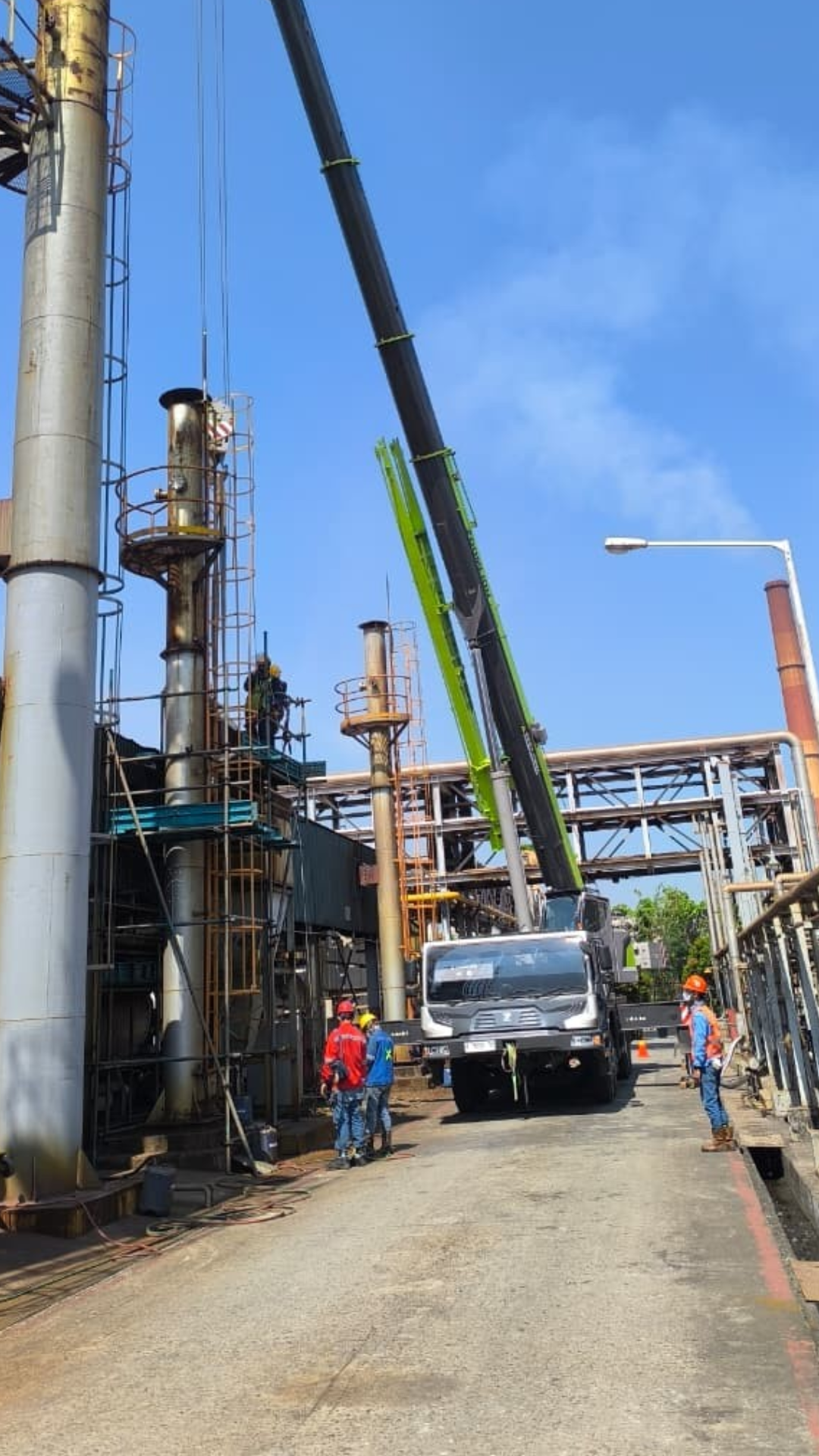 CRANE 60 TON